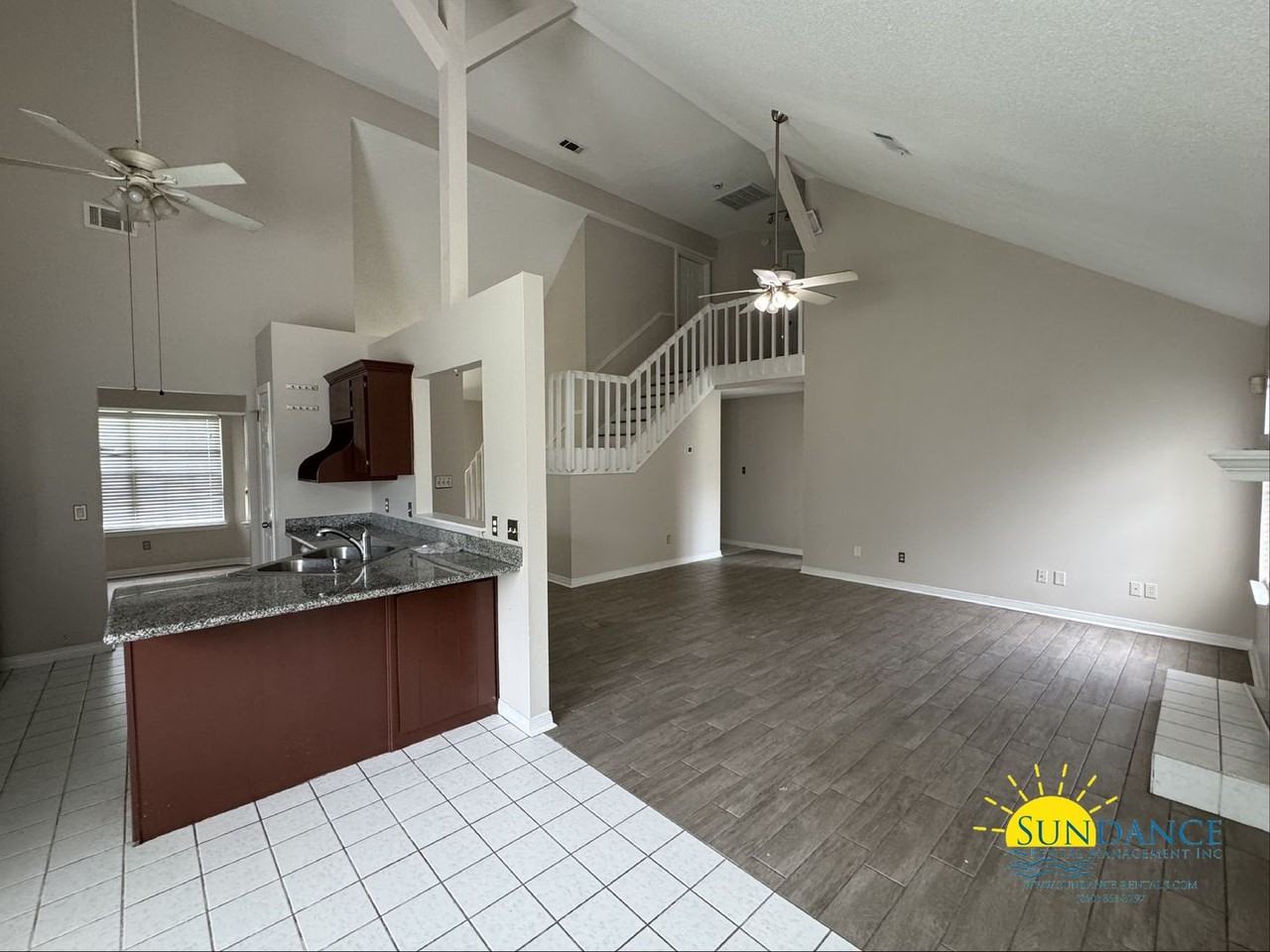 337 Parkwood Pl - Photo 7 of 25