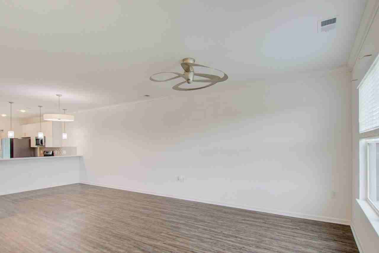 1903 Dobson Ct - Photo 3 of 46