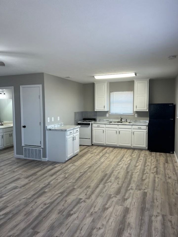 4392 County Road 229 - Photo 2 of 11