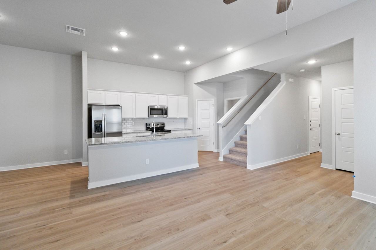 801 Staglin St #A - Photo 3 of 50