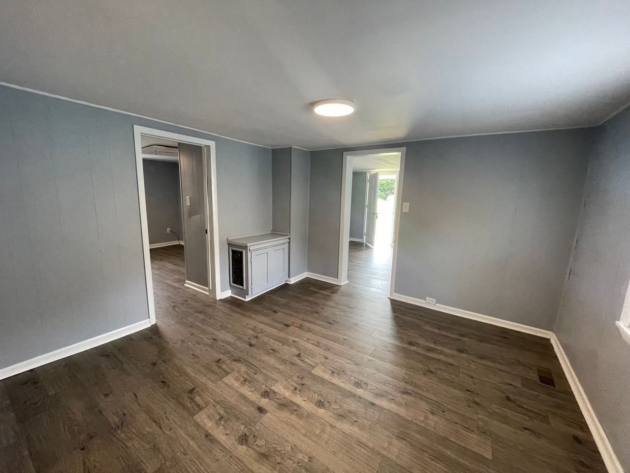 1801 Ridge Ave - Photo 5 of 11