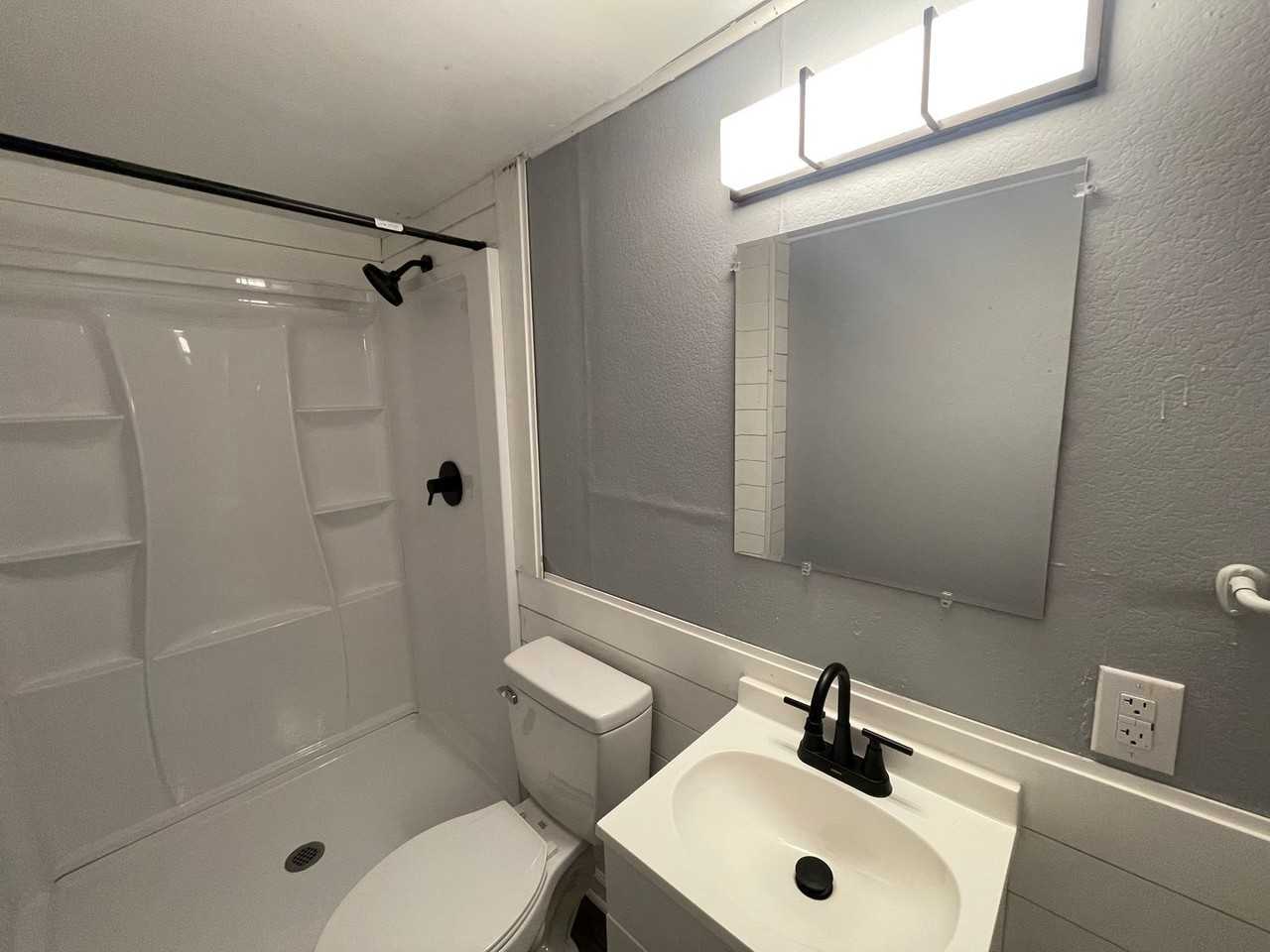 1801 Ridge Ave - Photo 6 of 11