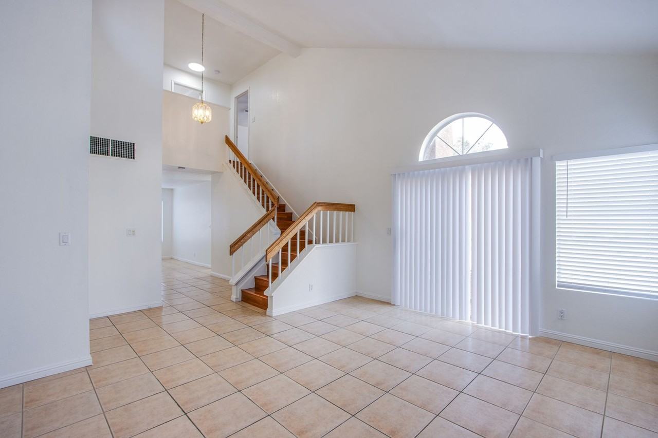 6726 Paljay Ct - Photo 3 of 27