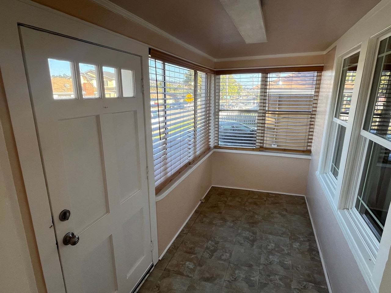 1100 Lassen St - Photo 2 of 21