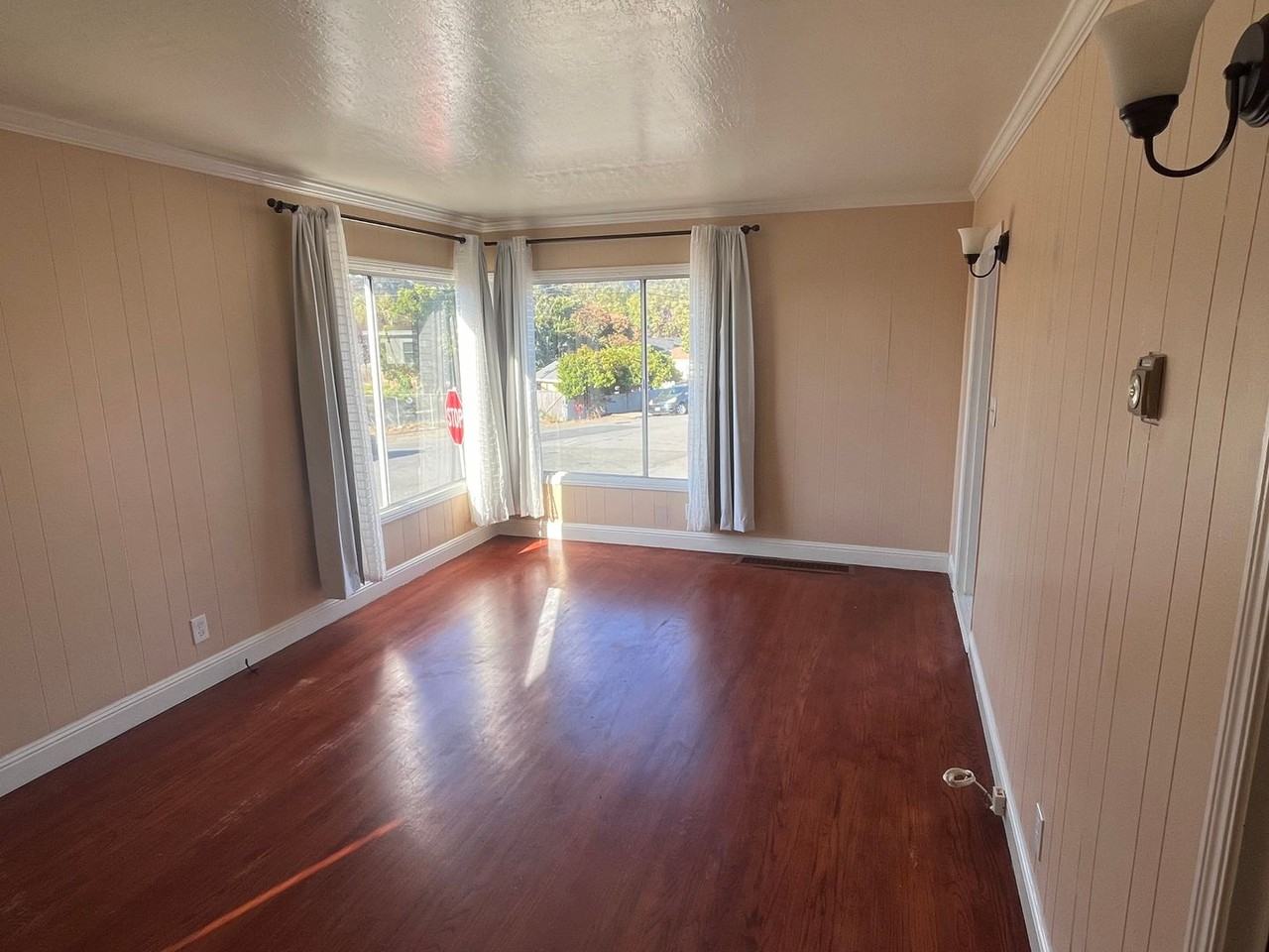 1100 Lassen St - Photo 3 of 21