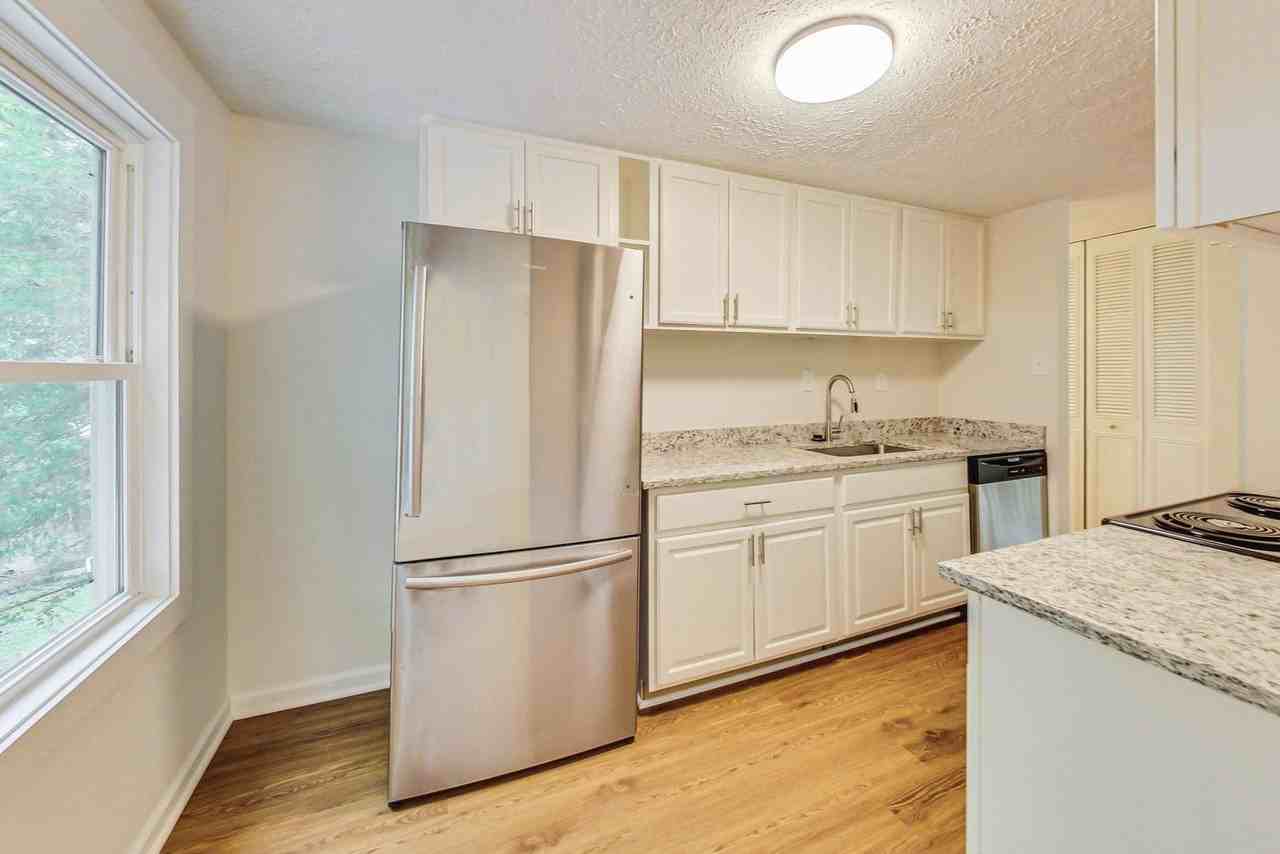 6307 Willow Way - Photo 2 of 33