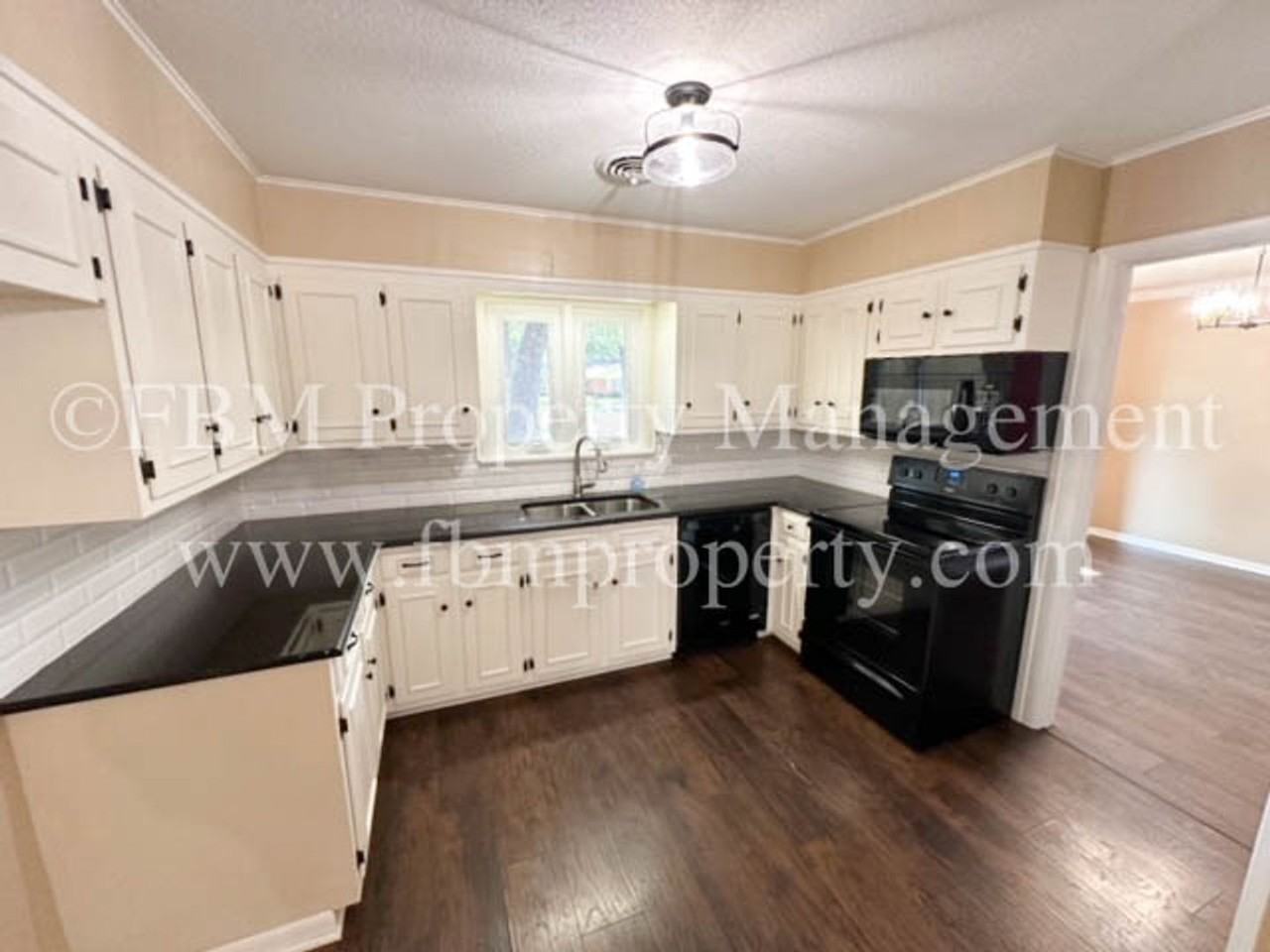 900 Dobbins Rd - Photo 7 of 21