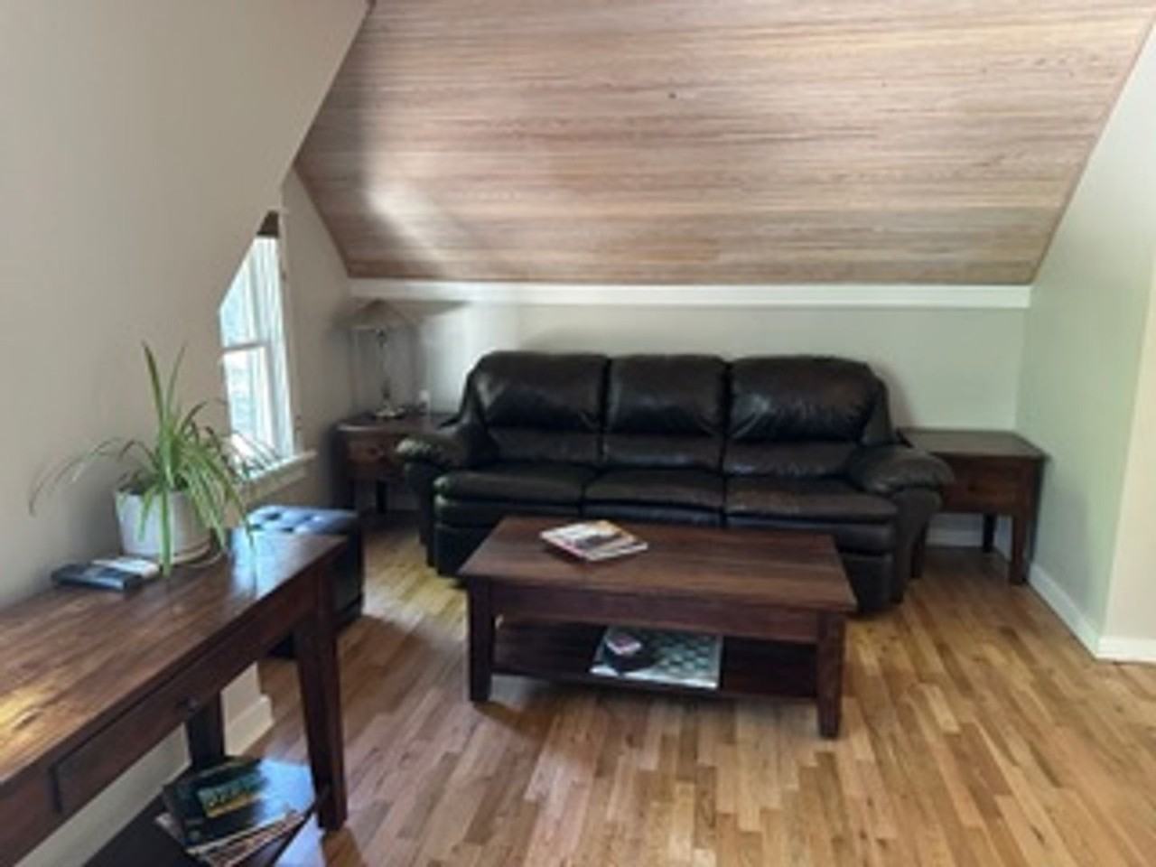 1026 Spruce St - Photo 5 of 18