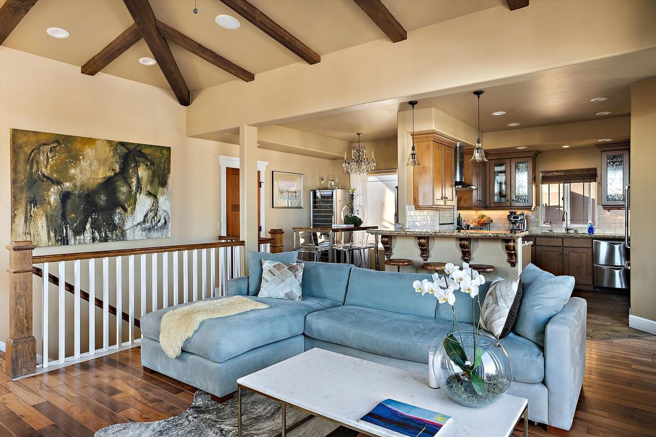148 Santa Fe Ave - Photo 3 of 25
