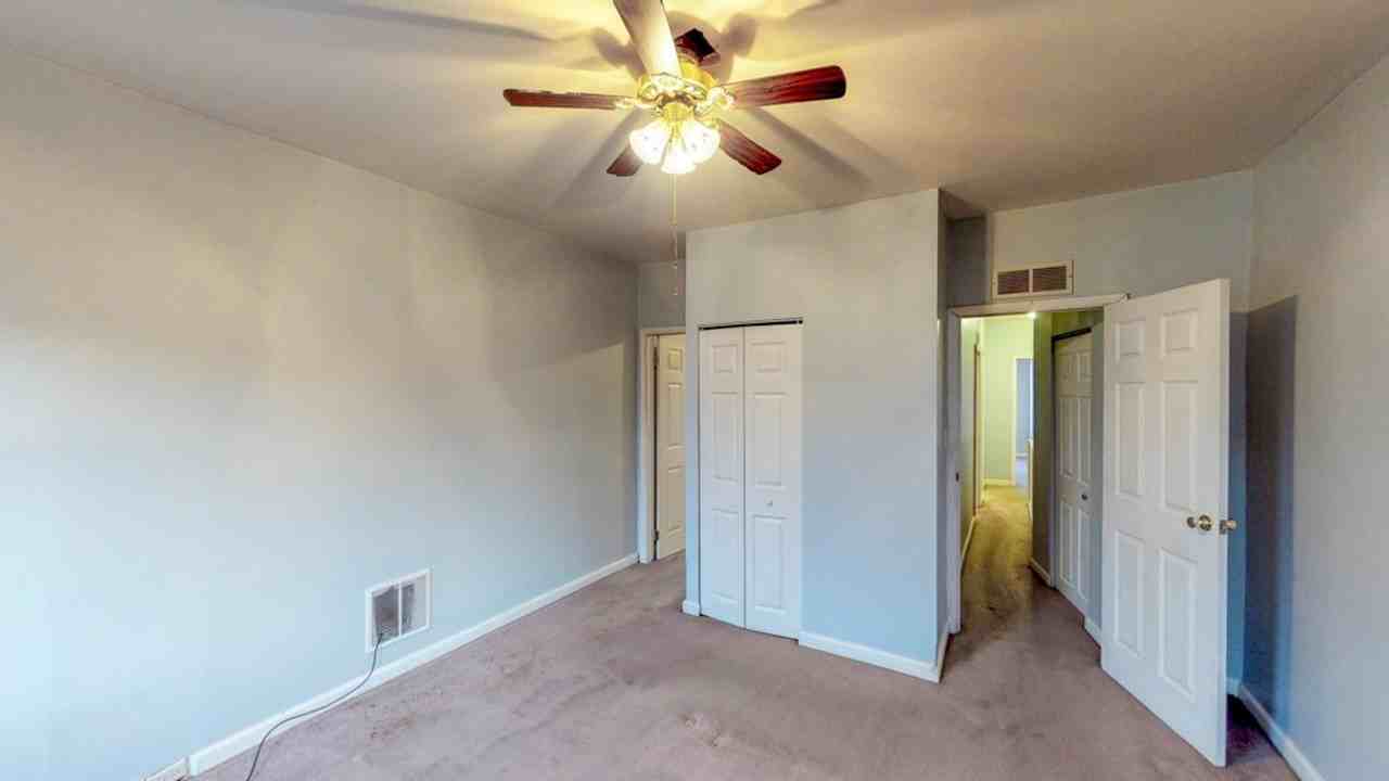 2429 Christian St - Photo 3 of 19