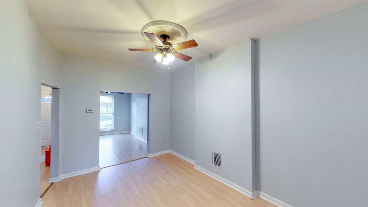 2429 Christian St - Photo 6 of 19