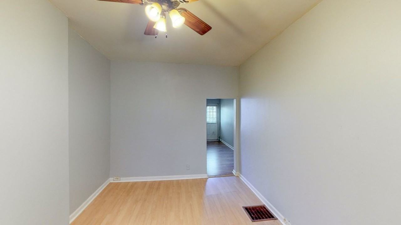 2429 Christian St - Photo 7 of 19