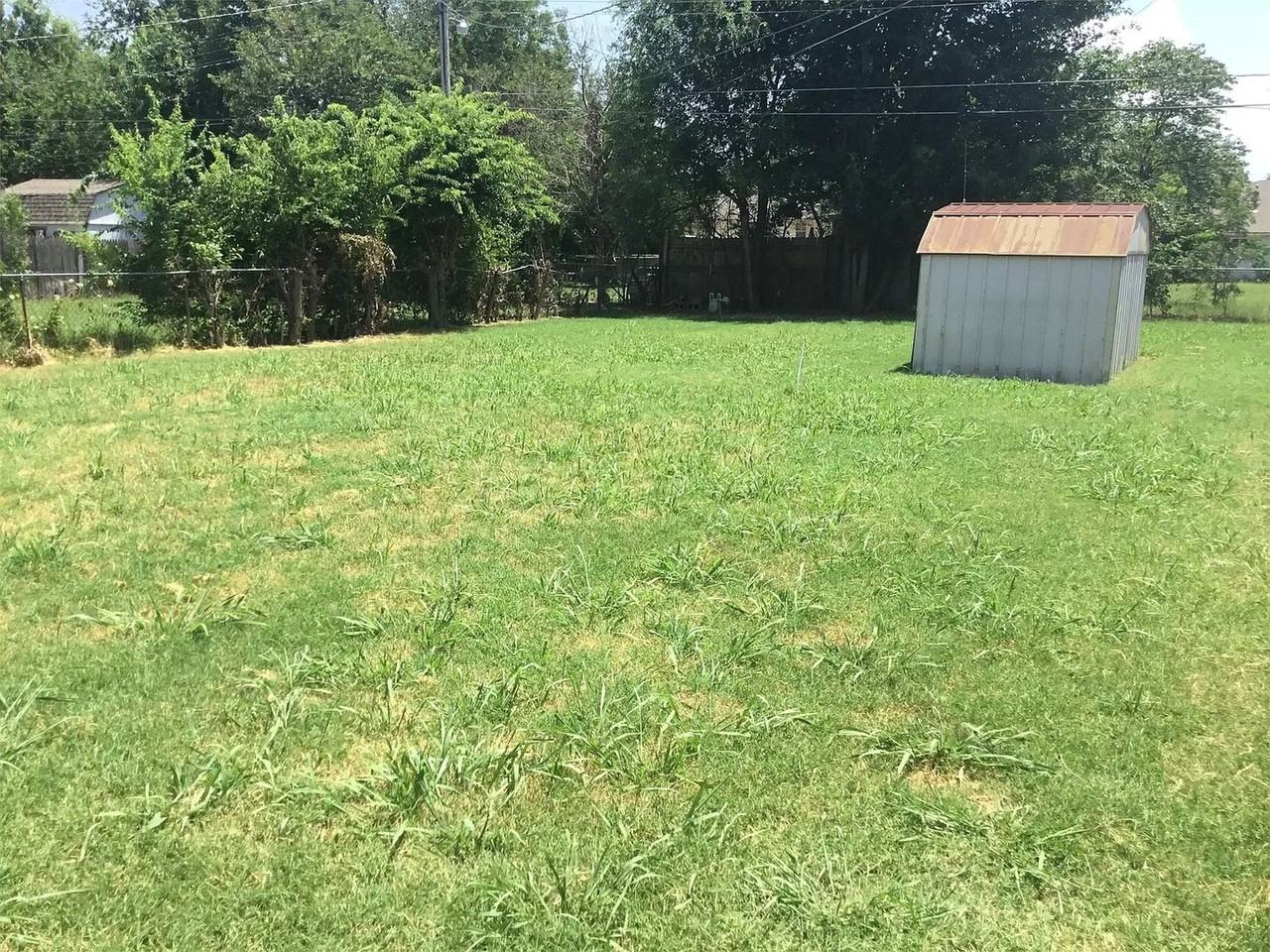 1220 Sw 56th St - Photo 3 of 24