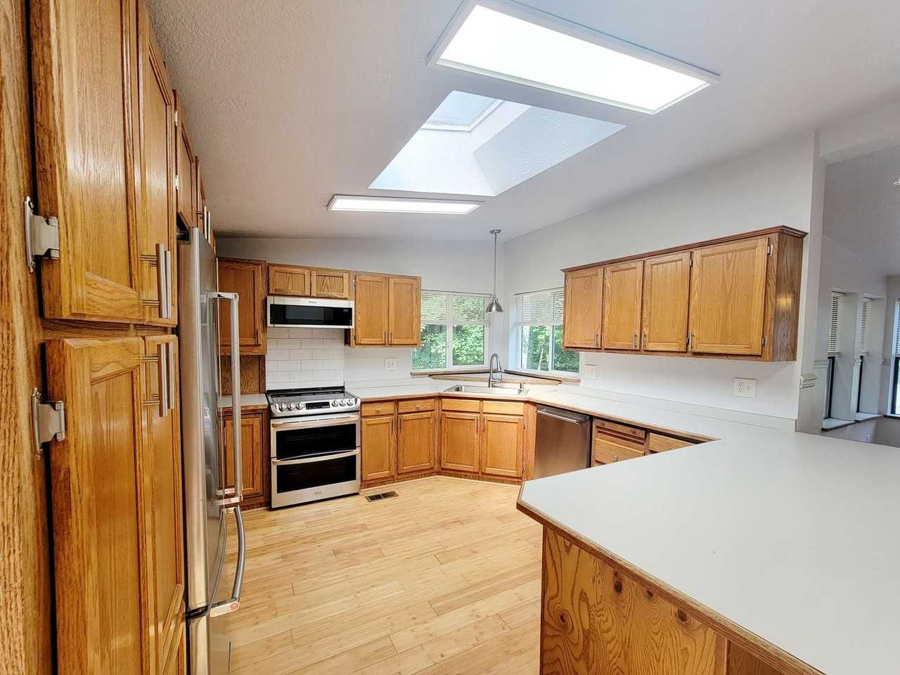 2311 Ne Spodie Ln - Photo 2 of 22