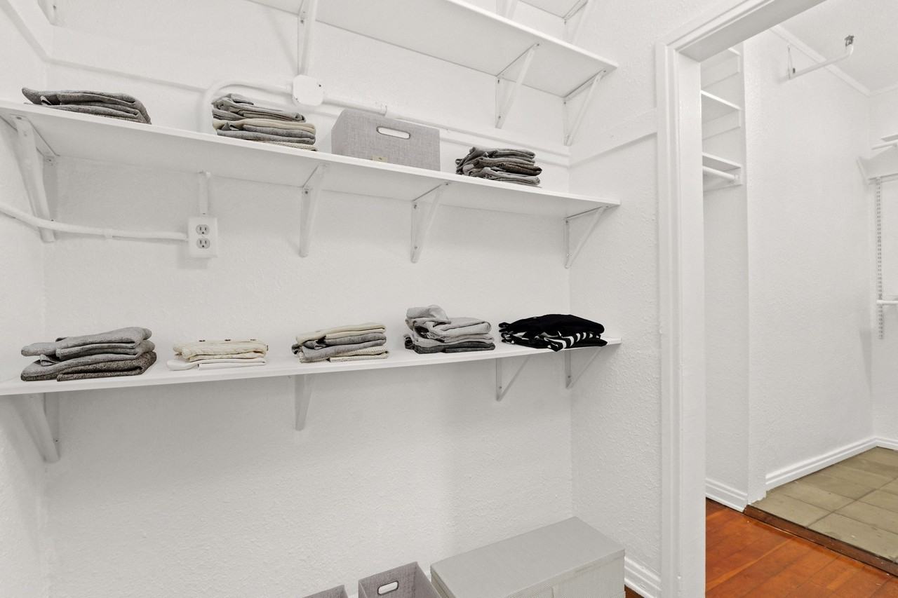 1843 North Cherokee - Photo 6 of 34