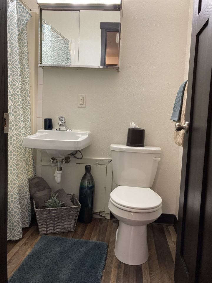 Ell-Mar Apartments - Photo 4 of 12