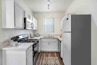 La Villa Apartments - Photo 1 of 1