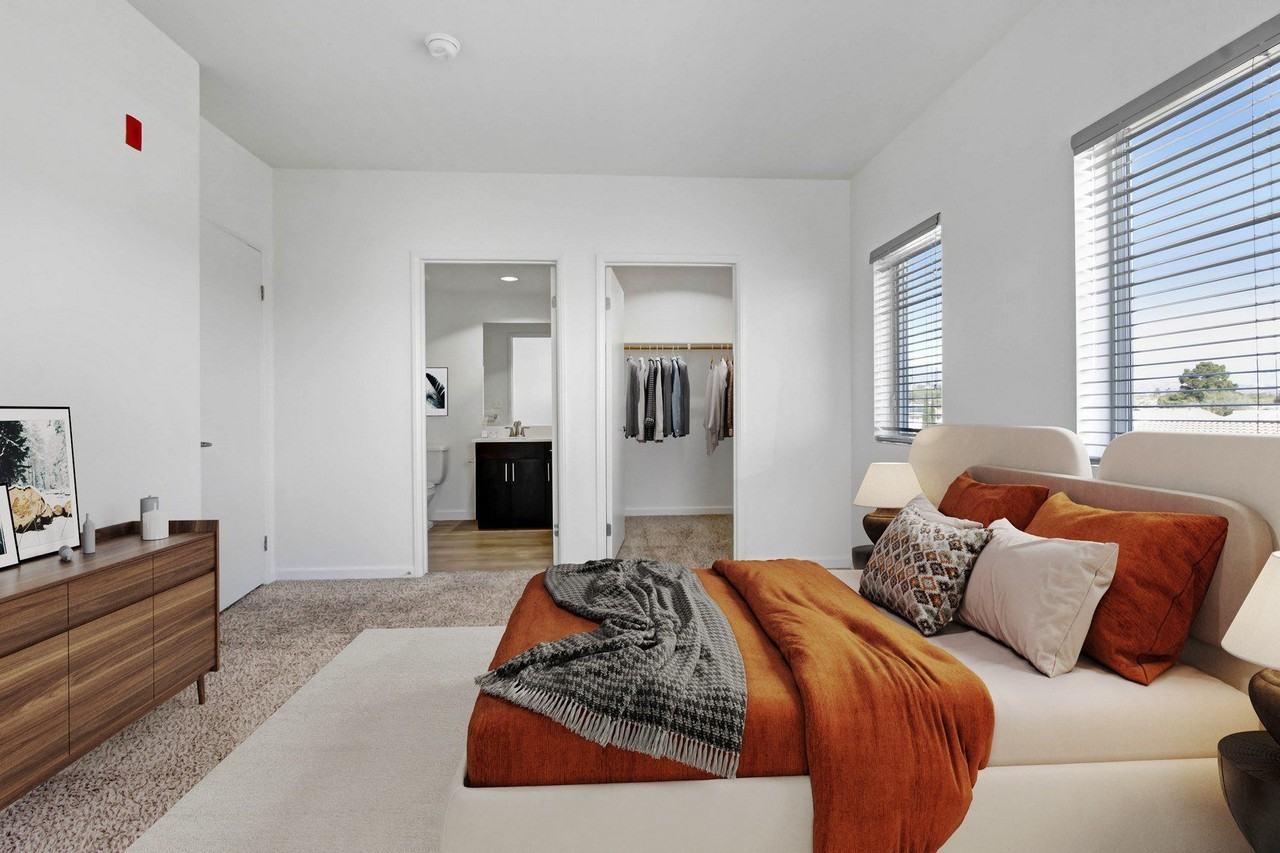 Citron Apartments - Photo 5 of 35