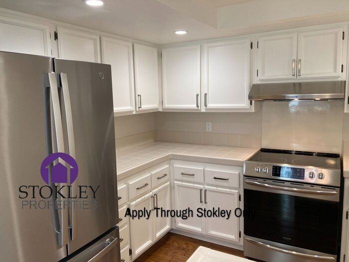 507 Camelback Rd - Photo 3 of 19