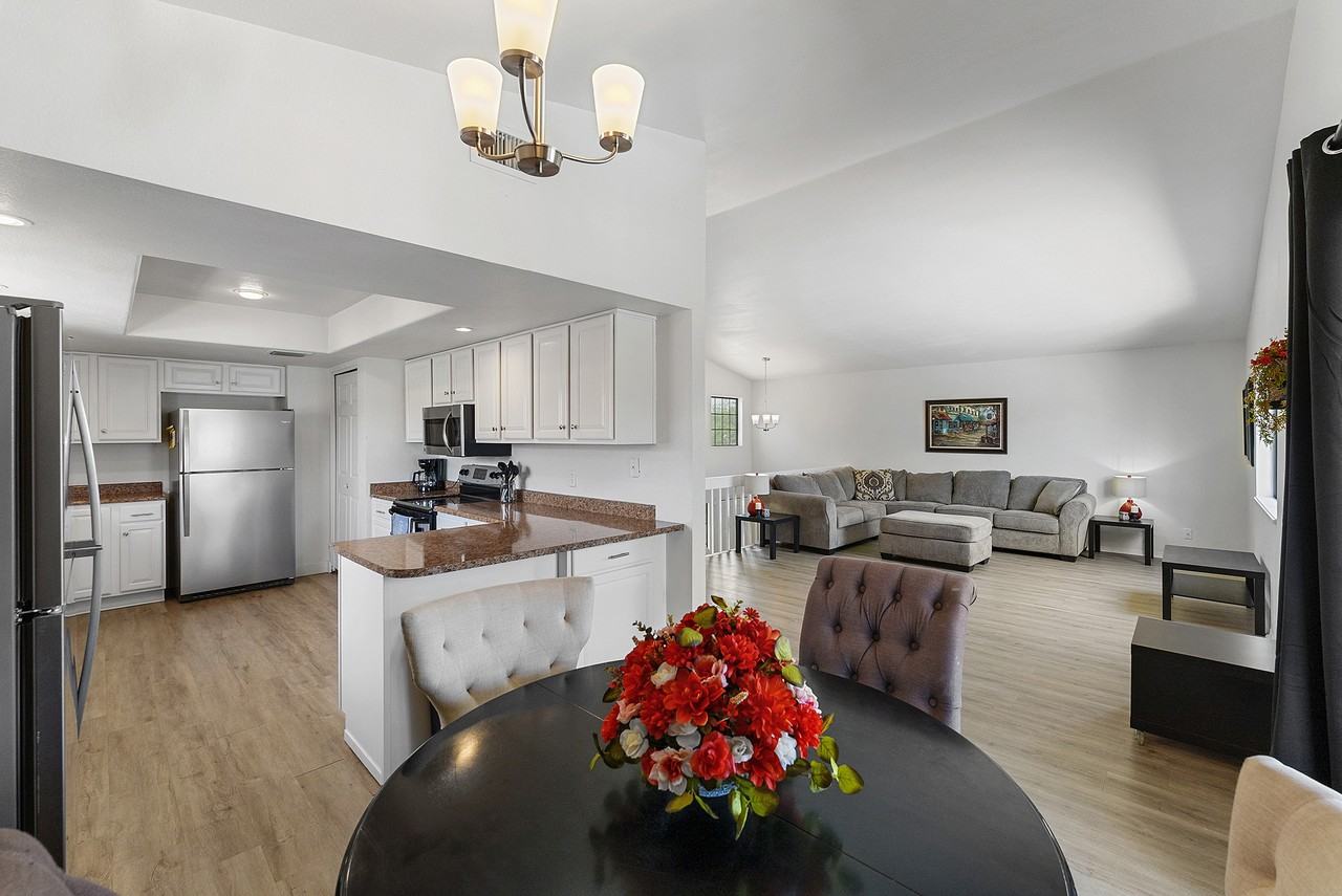 3828 E Dulciana Ave #5 - Photo 5 of 21