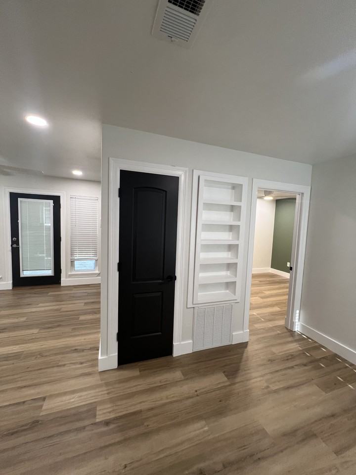 15058 Country Acres - Photo 3 of 17