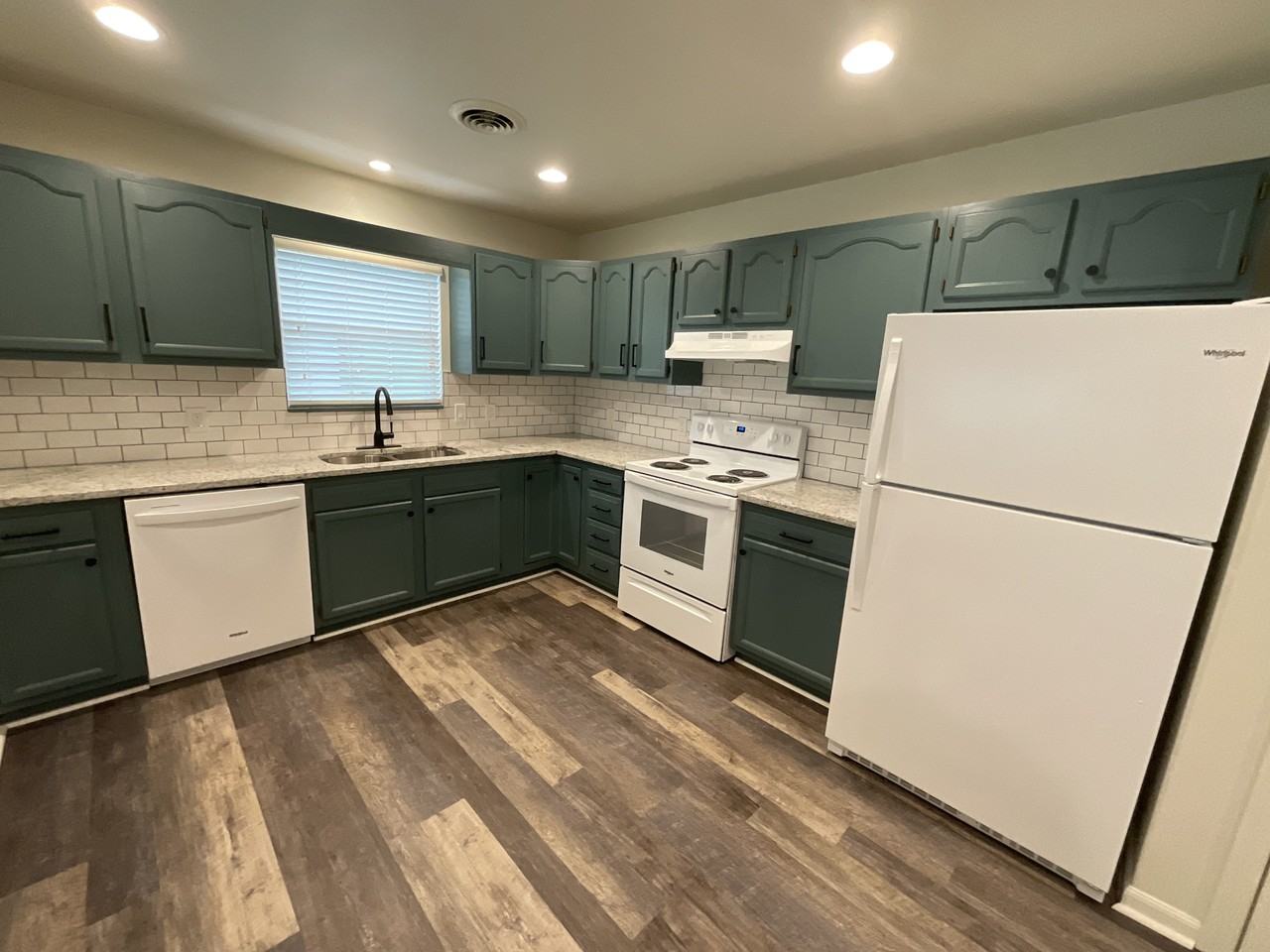 947 Nichols Rd #947 - Photo 5 of 16