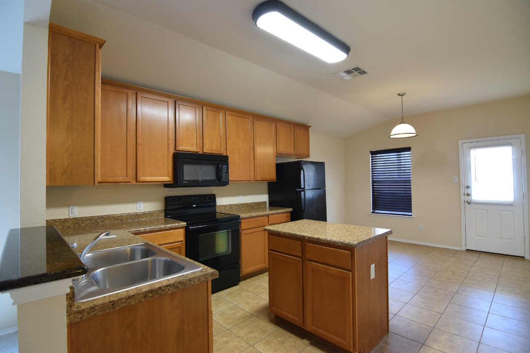 812 Sugar Brook Dr #NA - Photo 5 of 22