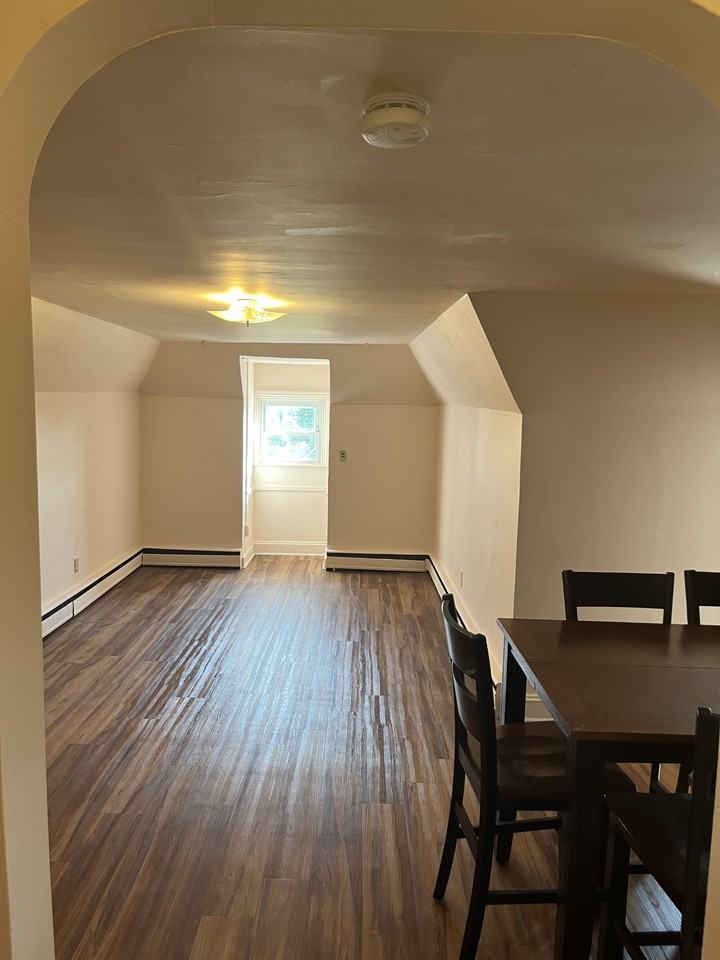 116 Summit Avenue - Photo 5 of 10