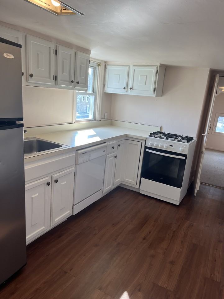 116 Summit Avenue - Photo 7 of 10