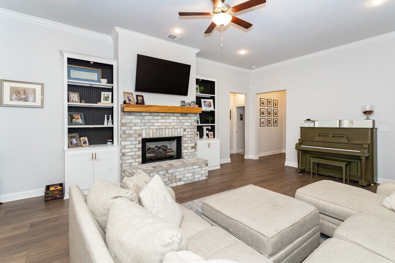 13330 Belle Prairie Dr #NA - Photo 2 of 20