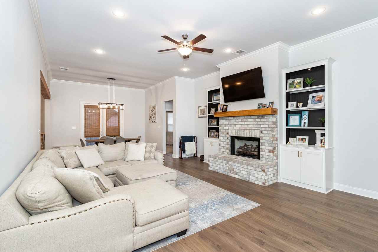 13330 Belle Prairie Dr #NA - Photo 3 of 20