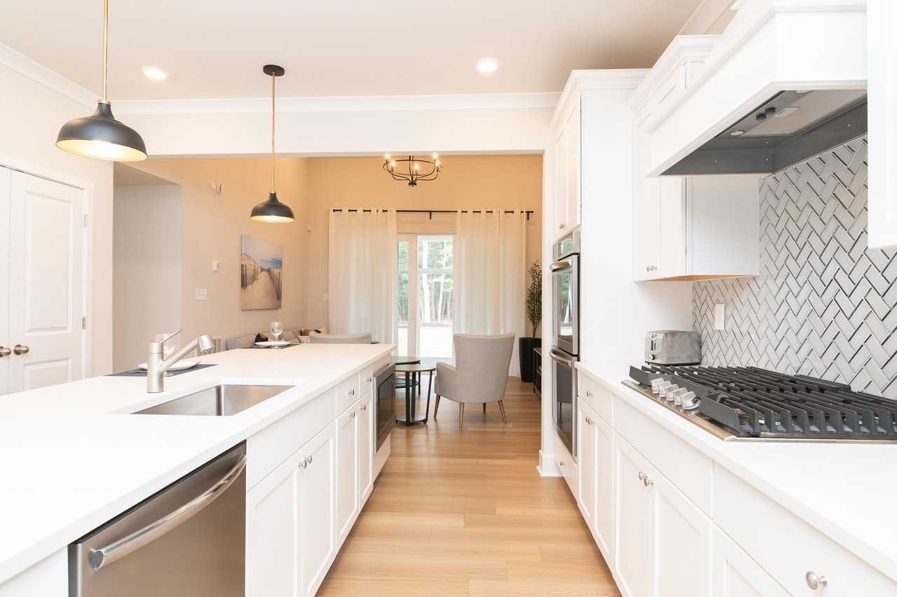 32259 Norman Ln #32259 - Photo 3 of 20