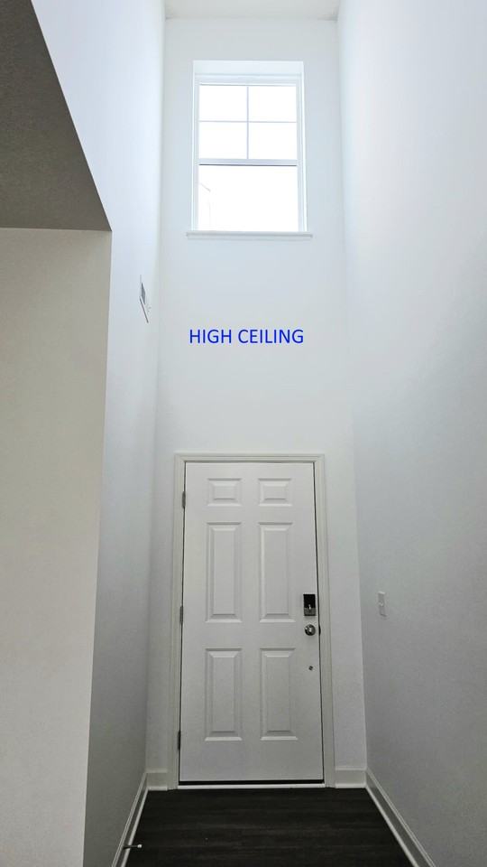 1919 Prospect Ln #1919 - Photo 2 of 18