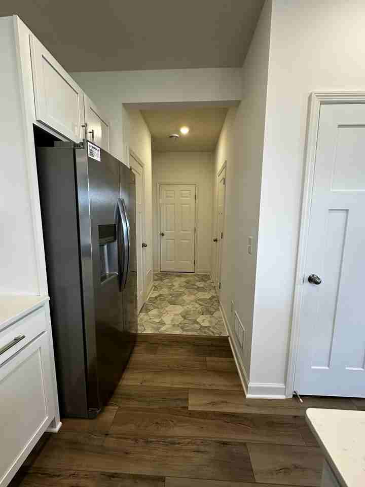1923 Prospect Ln #1923 - Photo 2 of 20