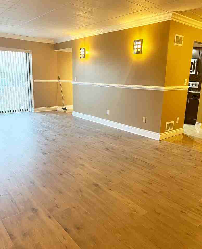 18228 University Park Dr - Photo 3 of 9