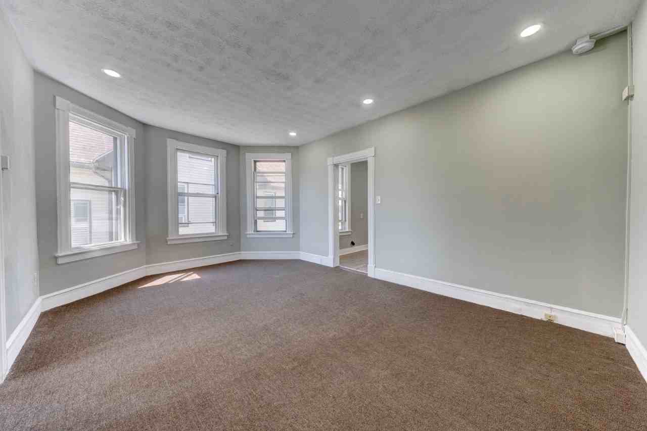 71-73 Randolph - Photo 2 of 8