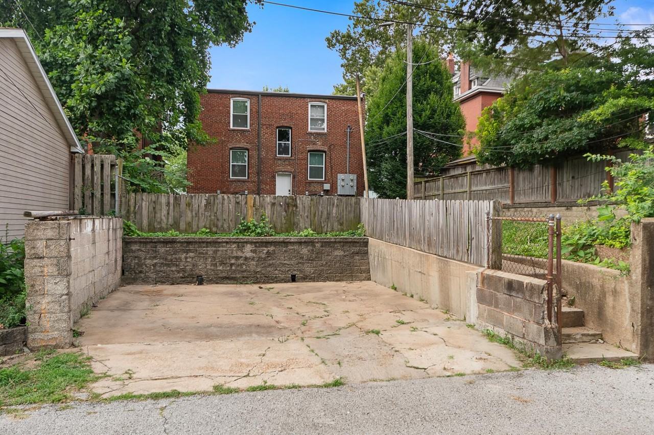 4333 Forest Park - Photo 4 of 4