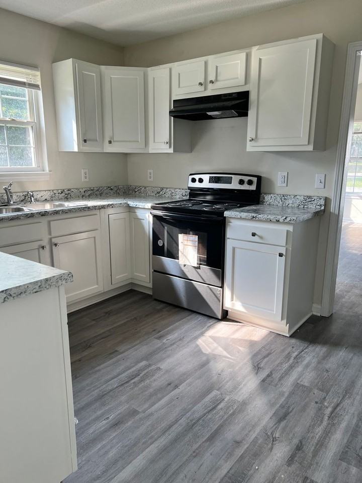 5804 Solera Dr - Photo 2 of 13