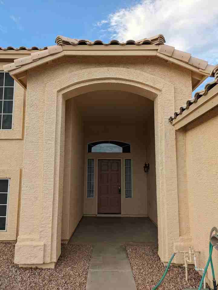 2302 E Rockledge Rd - Photo 4 of 50