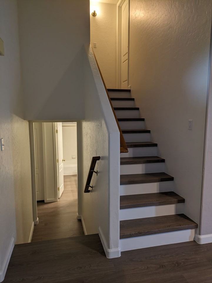 2302 E Rockledge Rd - Photo 5 of 50