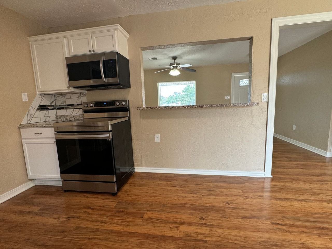 3432 Nw Lincoln Ave - Photo 6 of 12