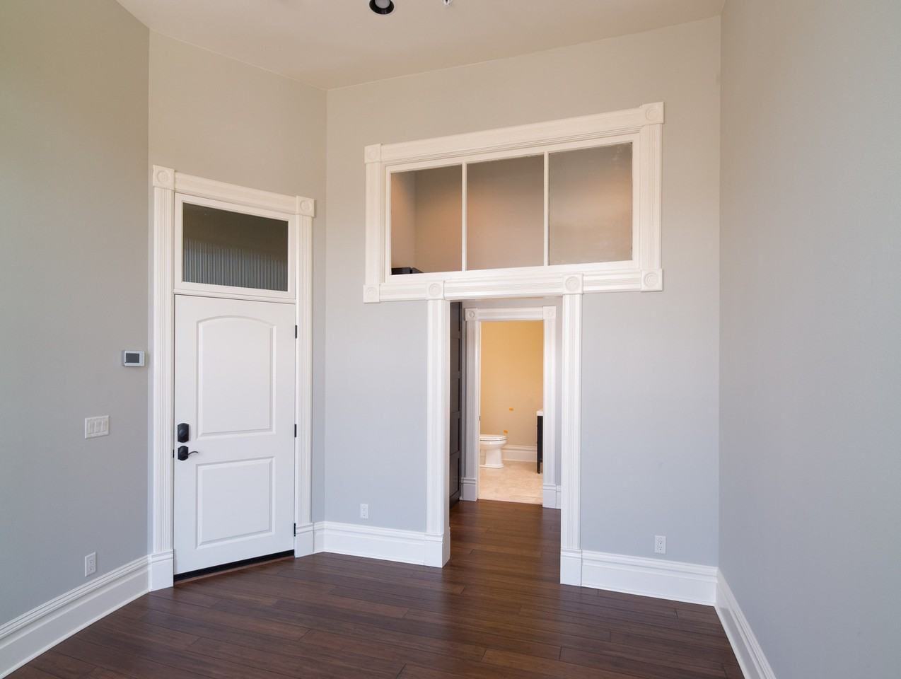 307 N Pearl St - Photo 2 of 17