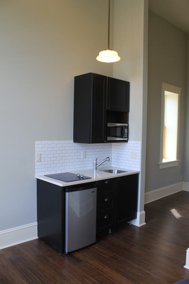 307 N Pearl St - Photo 5 of 17