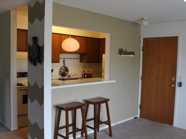 Williamsburg Apartments - Photo 3 of 11
