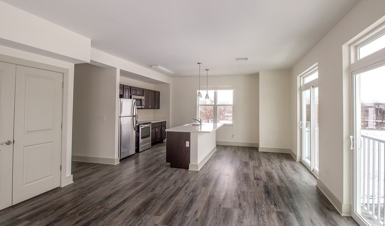 DeLaet's Landing - Photo 4 of 50
