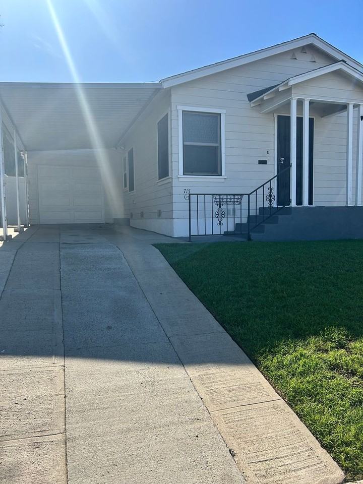 717 N Bandini St - Photo 2 of 21