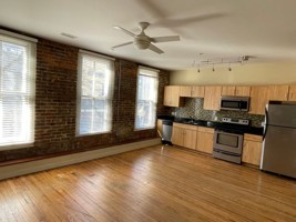 featured image of 130 126, 128, 130 W Washington St