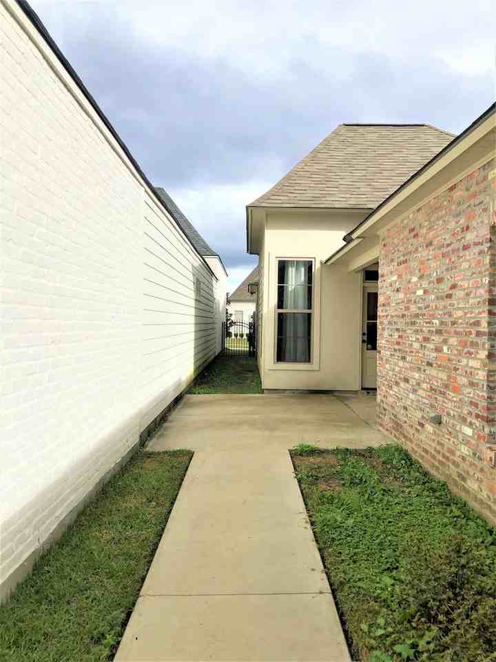 14022 Knoll Park Pl - Photo 7 of 20