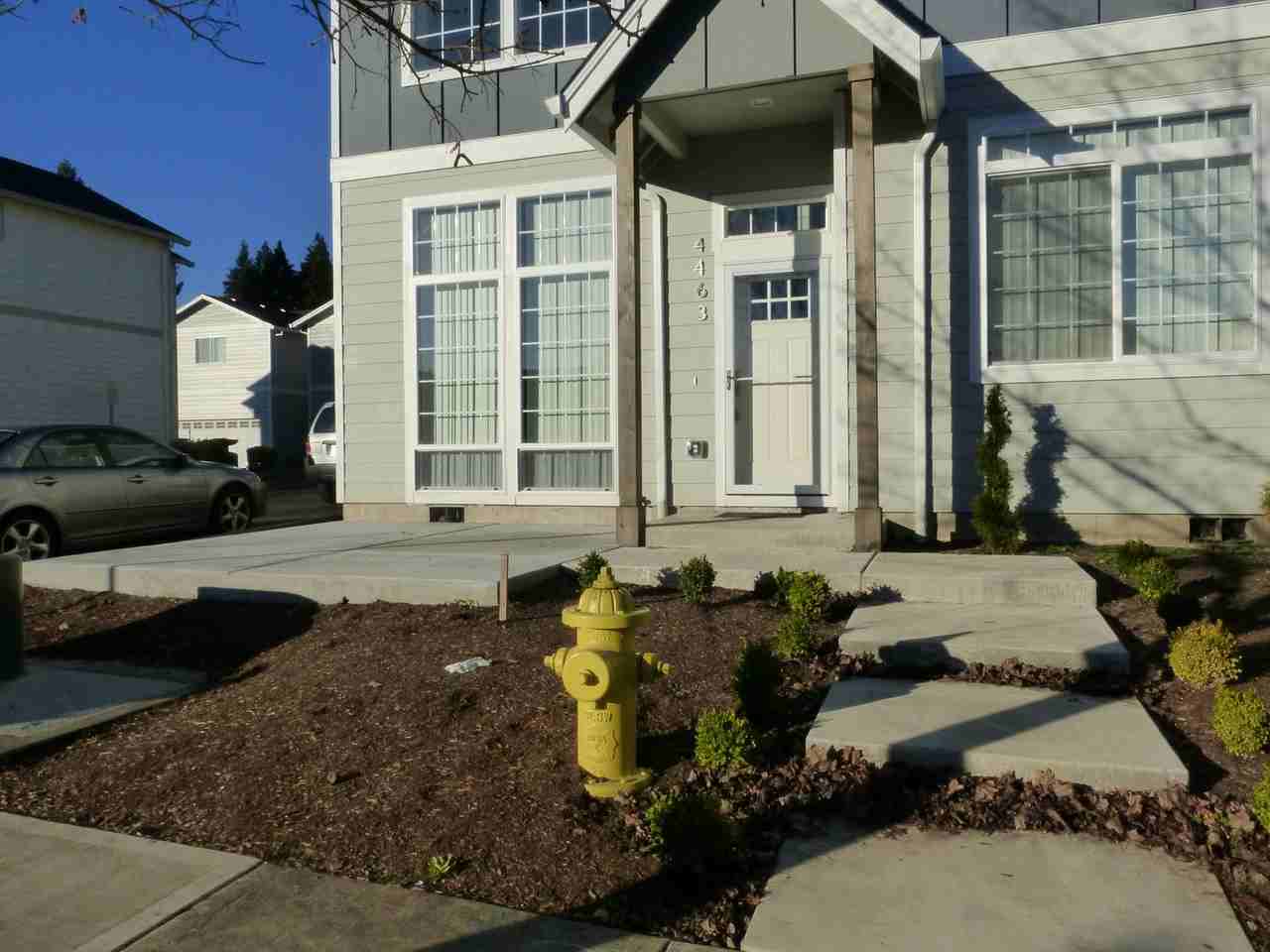 4463 Se Sycamore St - Photo 2 of 45