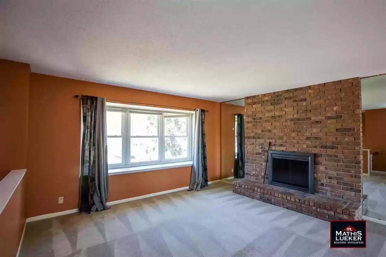 605 Rockledge Dr - Photo 2 of 21